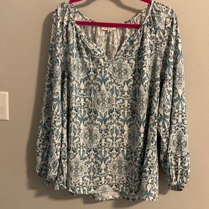 Women’s long sleeve top